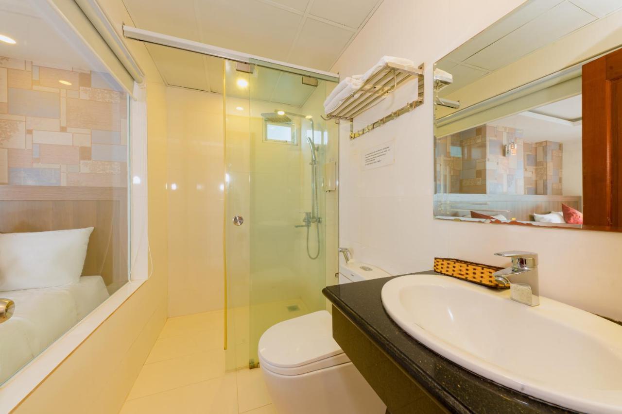 Dubai Nha Trang Hotel Managed By Ht Exterior photo